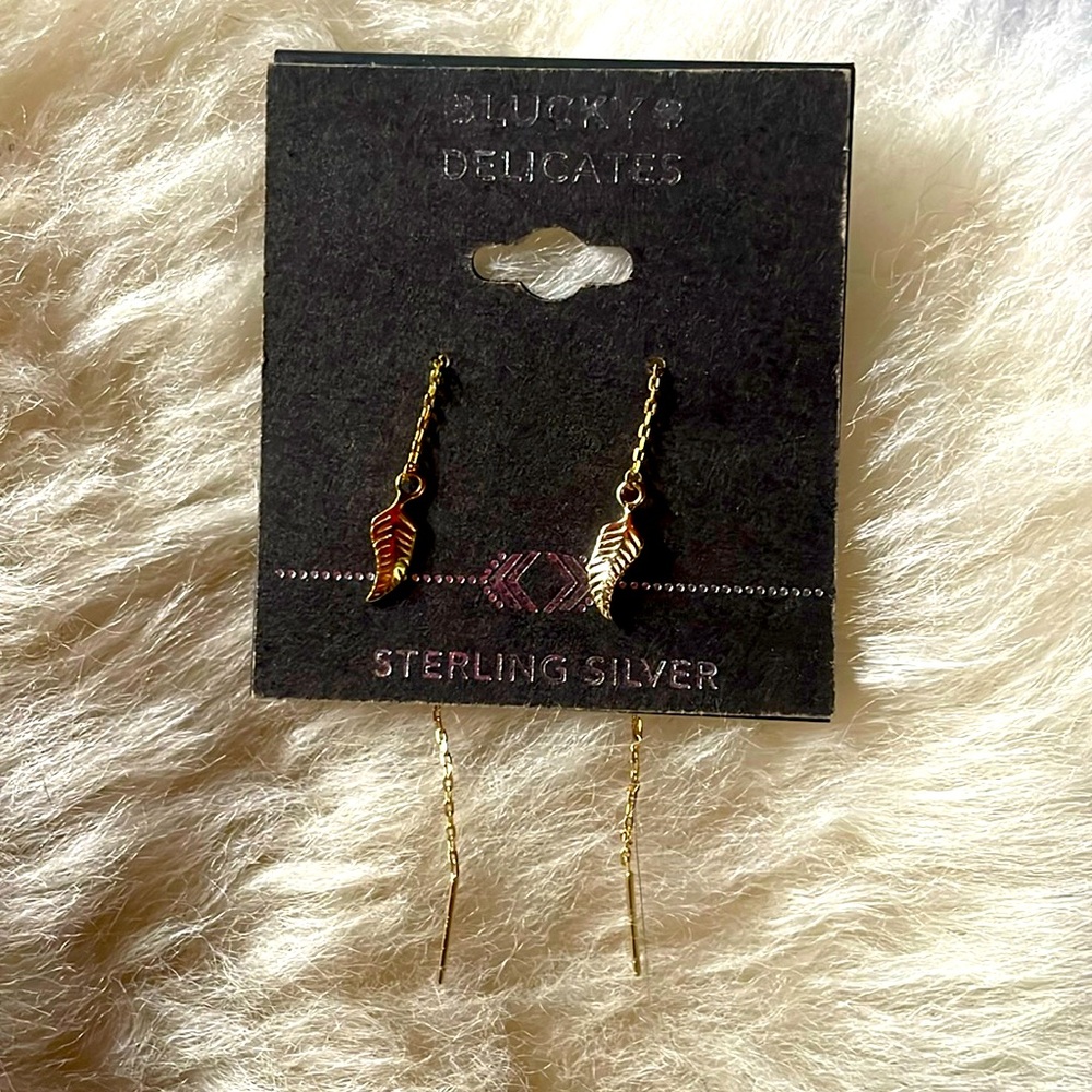 2/$20 NWT LUCKY delicates earrings feather earrings pull gold sterling silver
